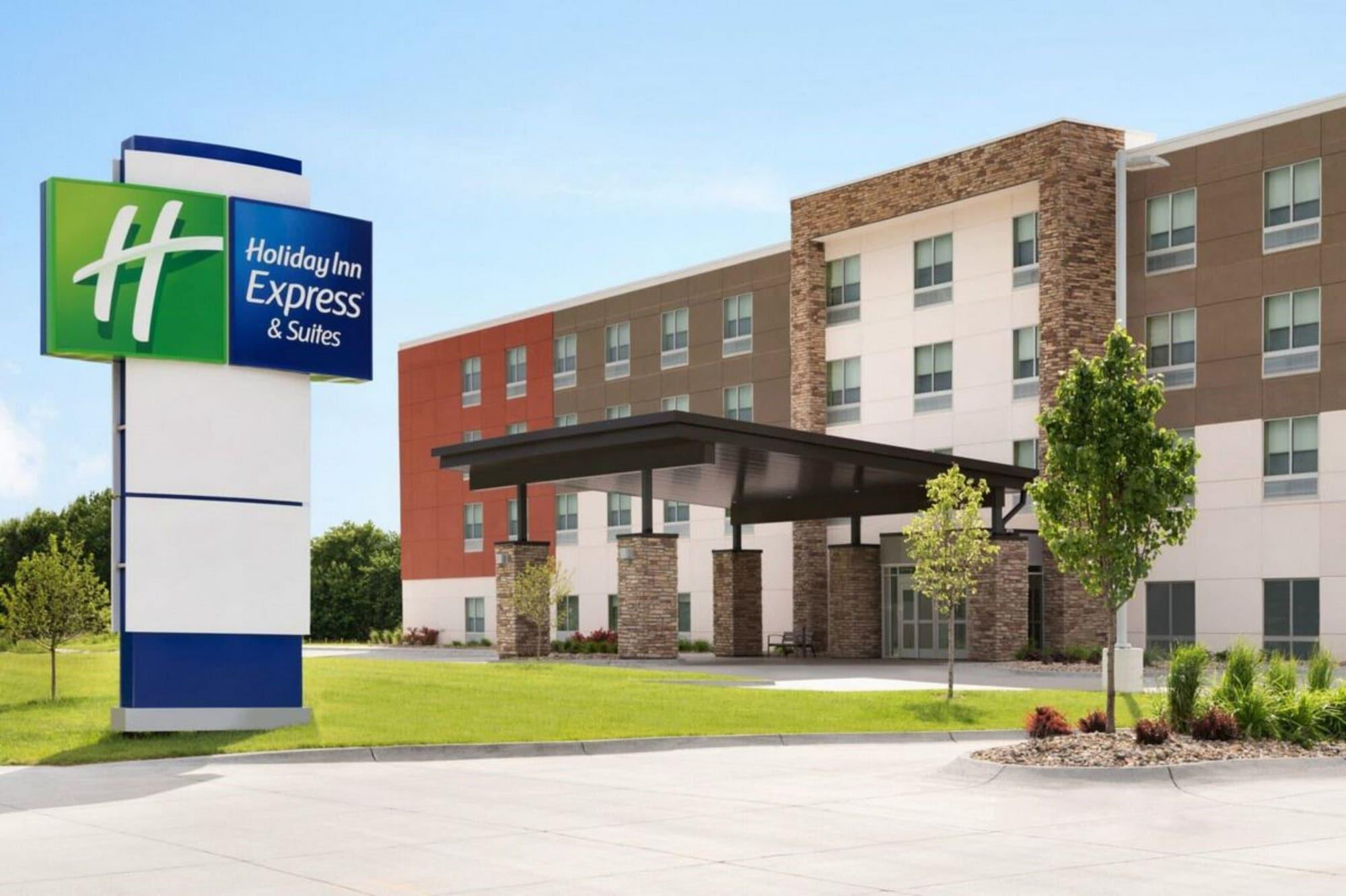 Holiday Inn Express & Suites - Calgary Airport Trail Ne By Ihg Extérieur photo