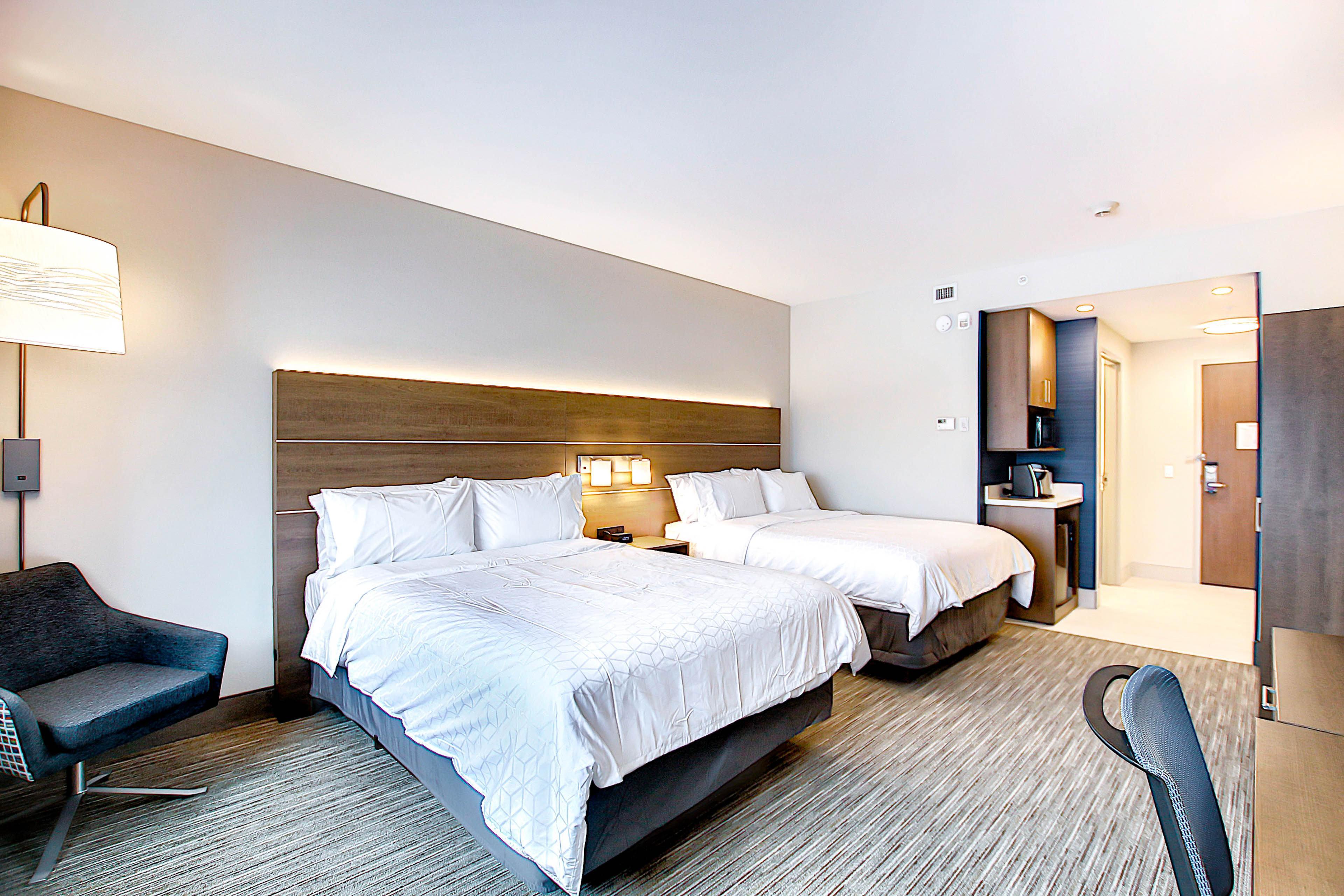 Holiday Inn Express & Suites - Calgary Airport Trail Ne By Ihg Extérieur photo