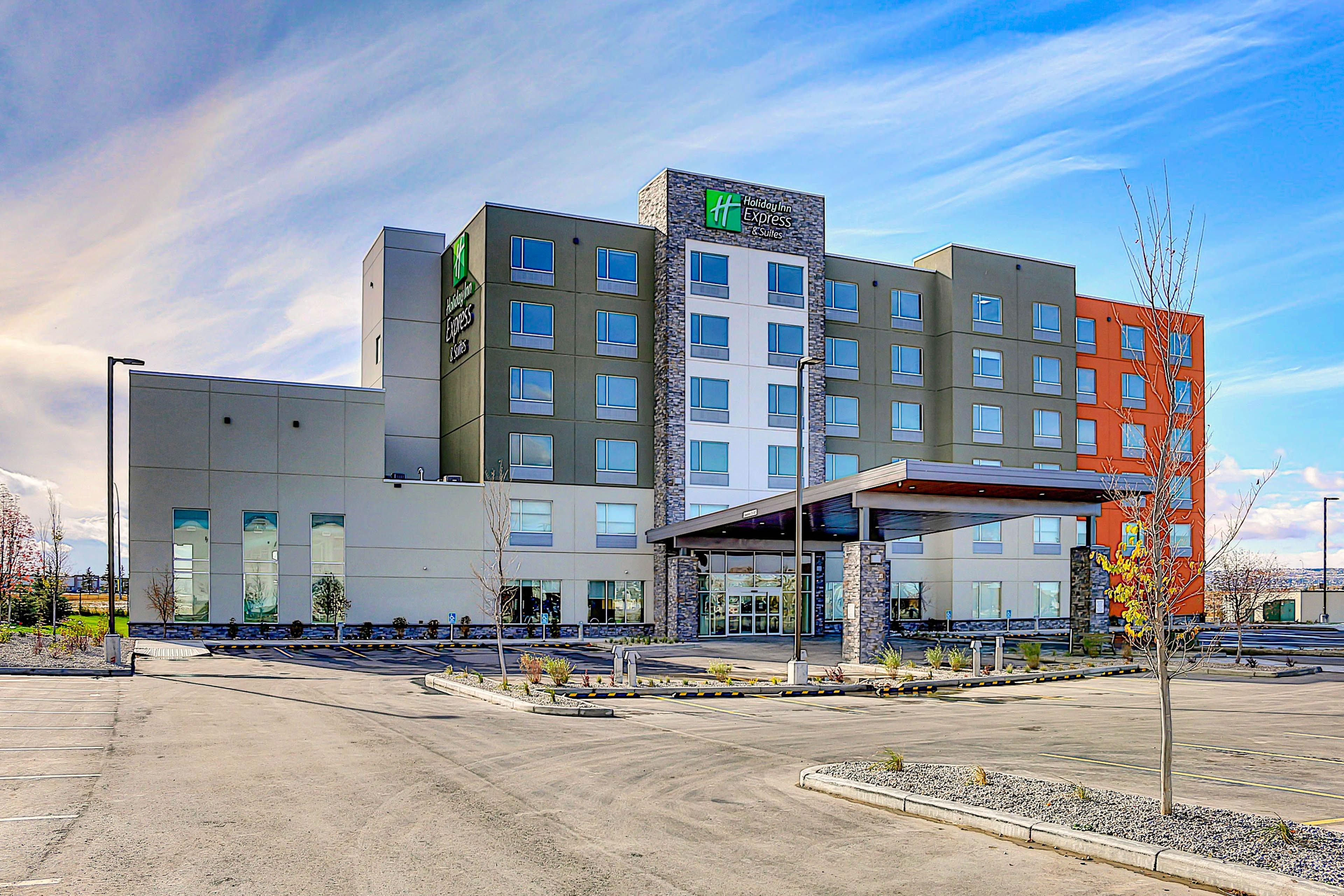Holiday Inn Express & Suites - Calgary Airport Trail Ne By Ihg Extérieur photo