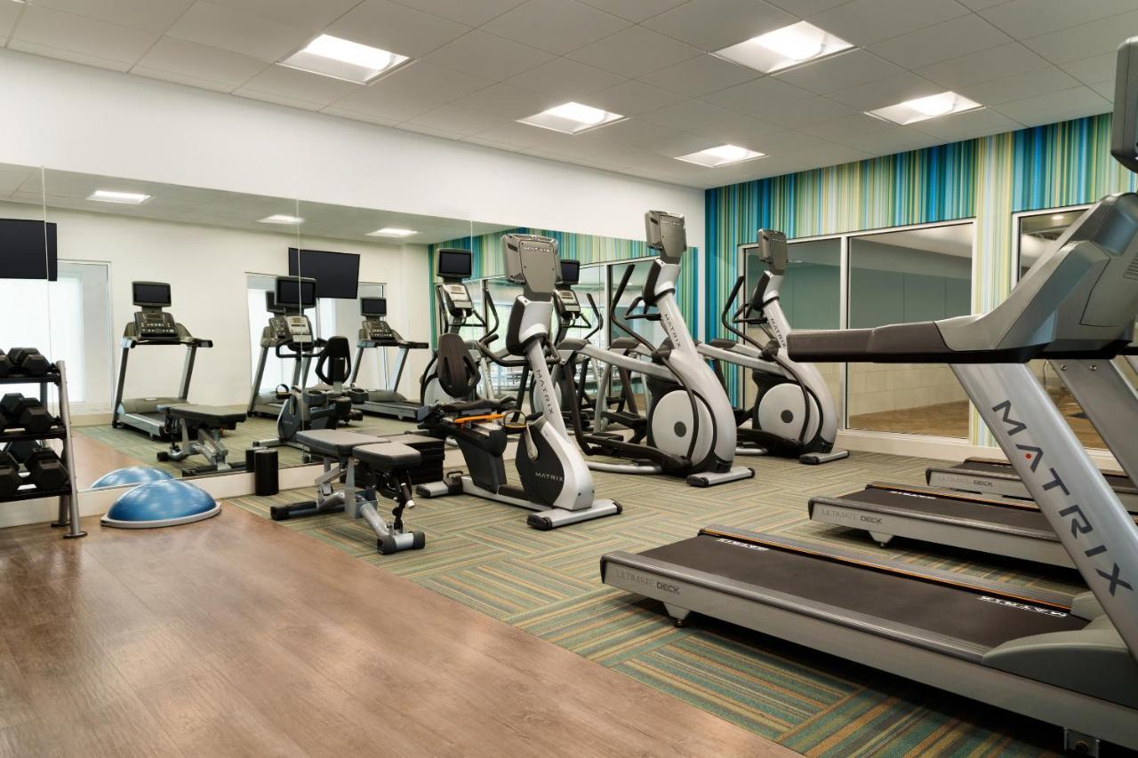 Holiday Inn Express & Suites - Calgary Airport Trail Ne By Ihg Extérieur photo